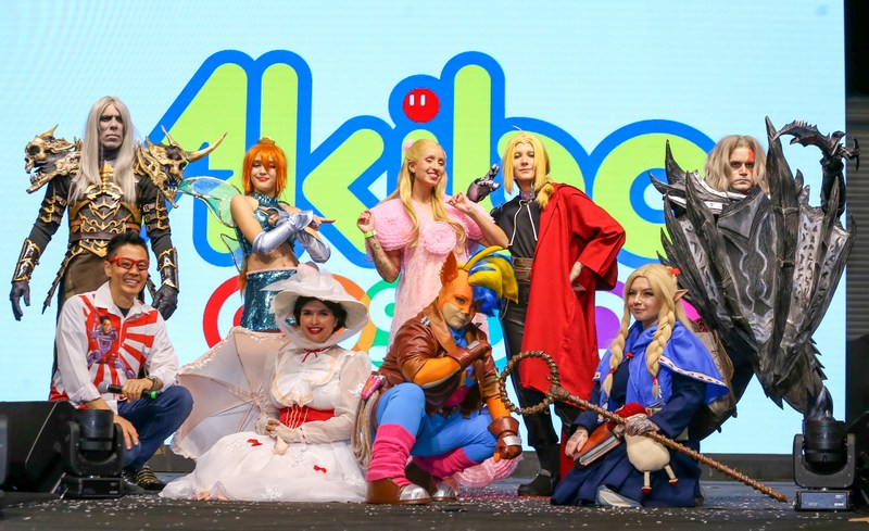 mini-Participantes do Akiba Cosplay Show